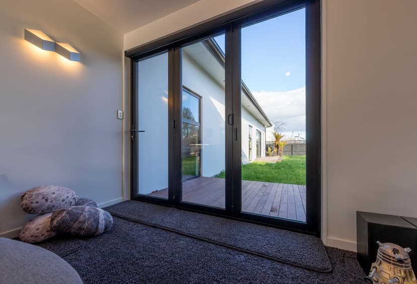 Fairview bifold doors example